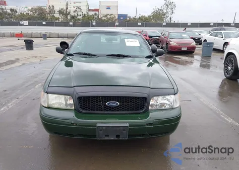 2011 Ford Crown Victoria Police Interceptor z USA, uszkodzony, nr VIN 2FABP7BVOBX176126